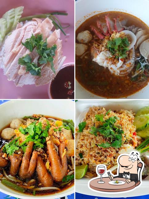 ร้านก๋วยเตี๋ยว น้องสิงหา