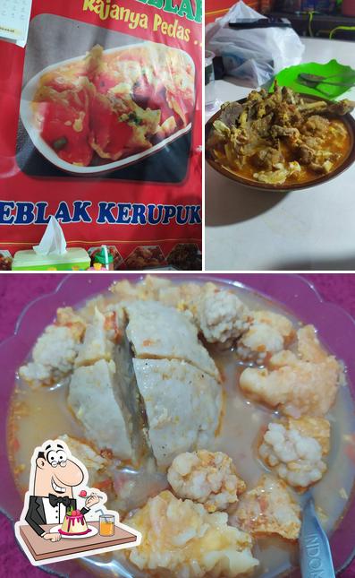 Kedai Seblak Rajanya pedas