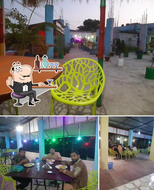 TAJ GARDEN Food Court