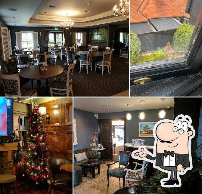 The Bull & Willow Room