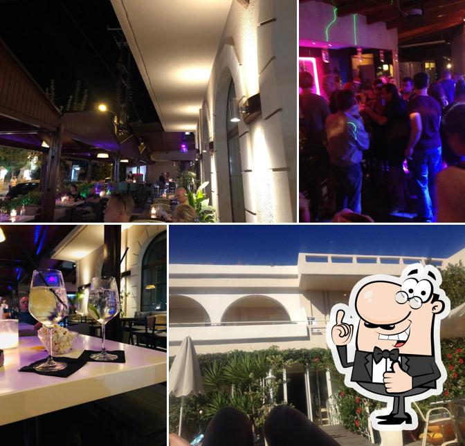 Axos Cocktail Bar