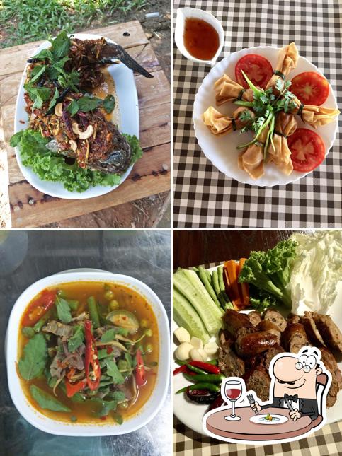 แม่ต๋อย ข้าวแกงแซงซ้ายกะก๋วยเตี๋ยวเสียวใจ