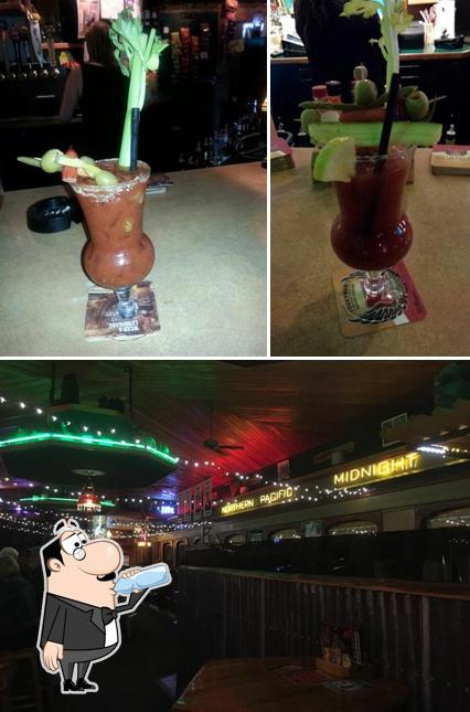 Curlies Bar And Grill