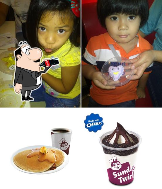 Jollibee Robinsons Imus