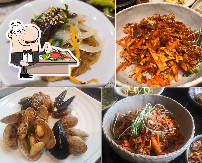 Poong Won Jang Cockle Restaurant