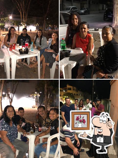 Espetinho na praça