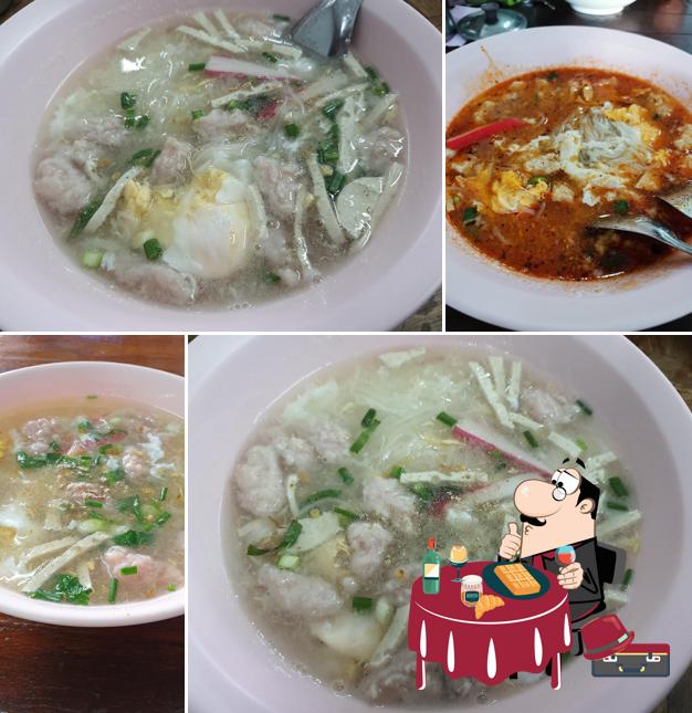 เจ๊แดงก๋วยจั๊บอุบล (เจ้าเก่า)