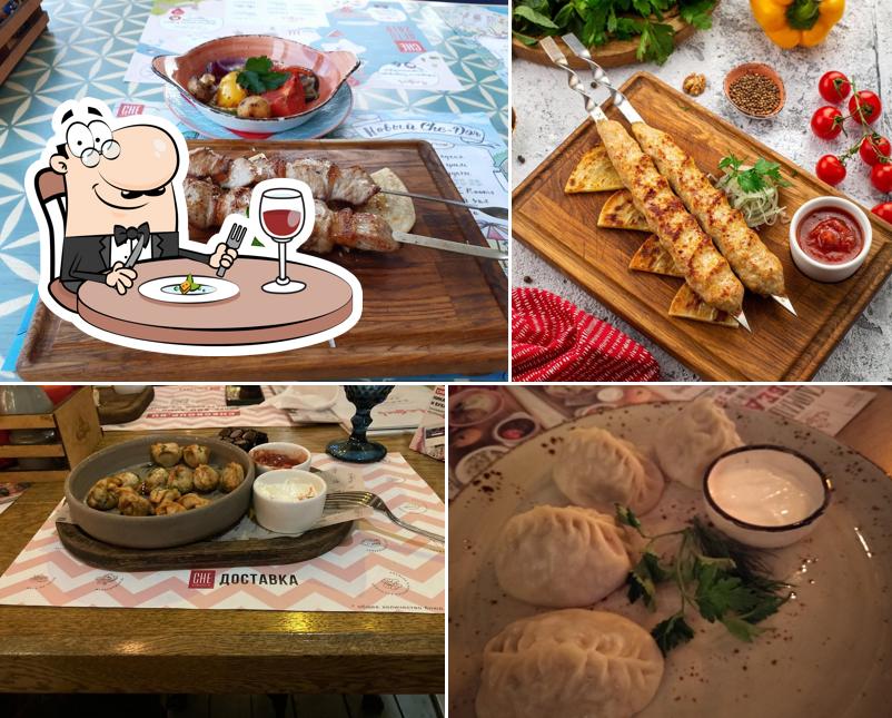 Еда в "Чайхане Чабрец"