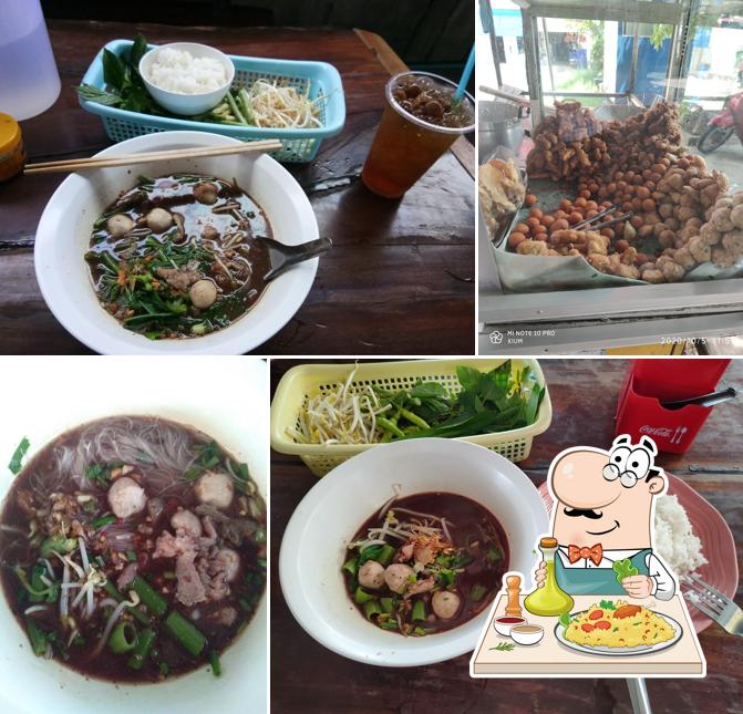 จอนก๋วยเตี๋ยวเรือ