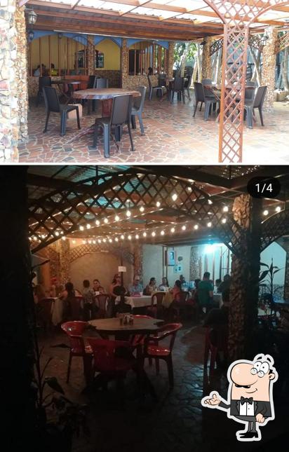 Restaurantes Carbones Grill