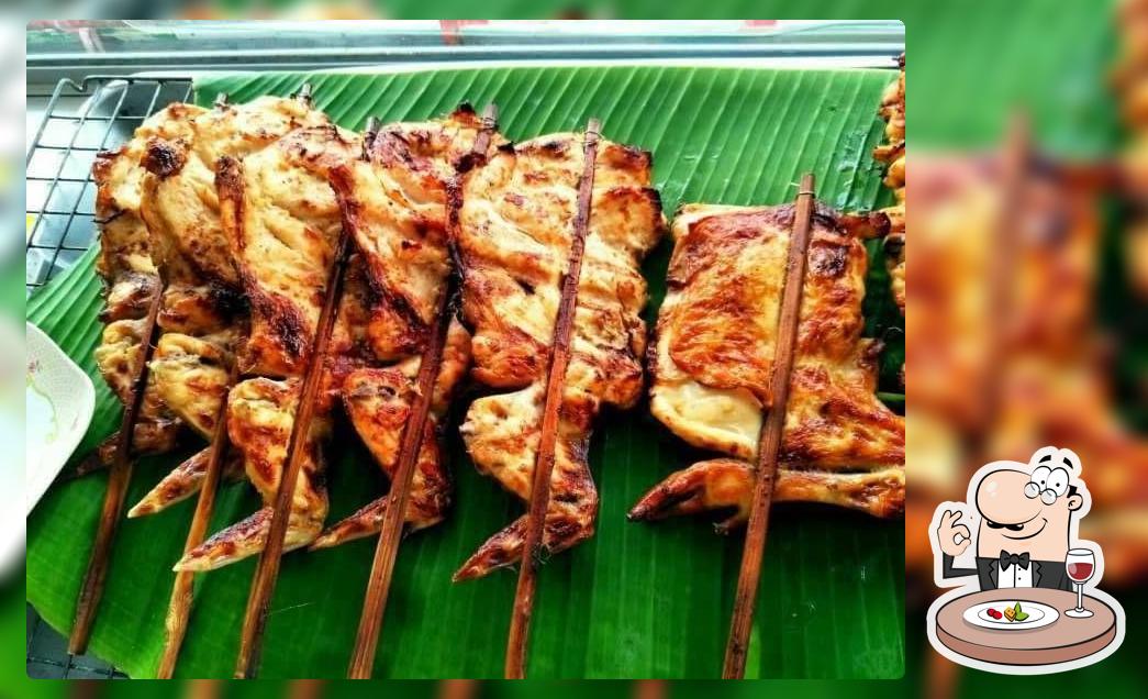 เจ้นาส้มตำไก่ย่างวิเชียรบุรีตรงข้ามแฟลซการไฟฟ้าแม่เมาะ