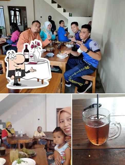 Warung Sego Sambel Iwak Peyek