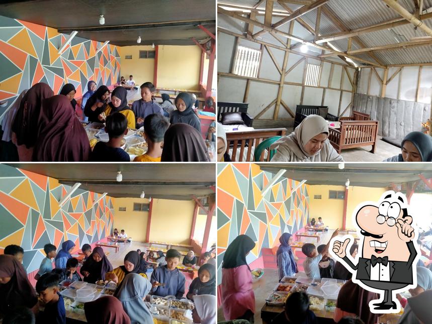Seblak Cha-Cha Cabang Karacak Handapherang