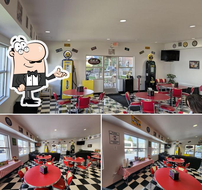 Clubhouse Cafe @ RNR RV CTR