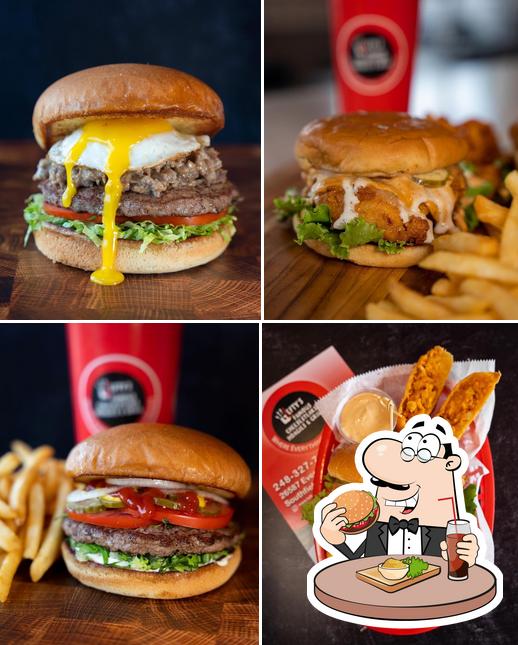 Leftys Cheesesteaks, Burgers & Wings