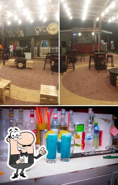 Grooves Cafe