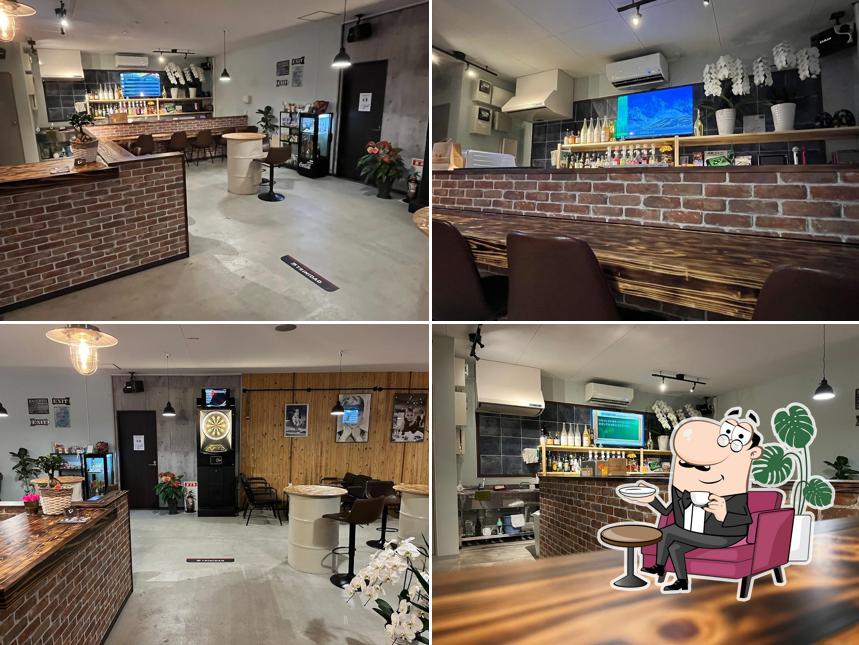 Cafe ＆ Bar BUZZ