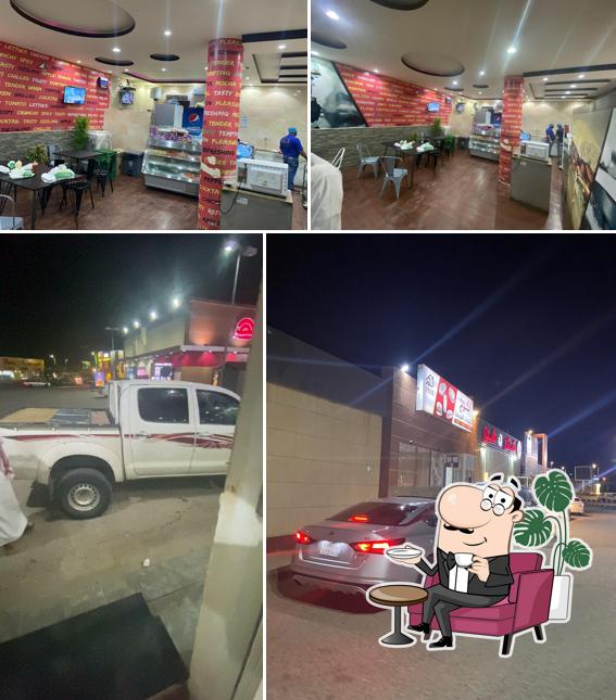 Hut fast food