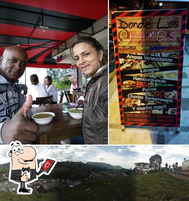 Donde Los Chamos Con Sabor venezolano