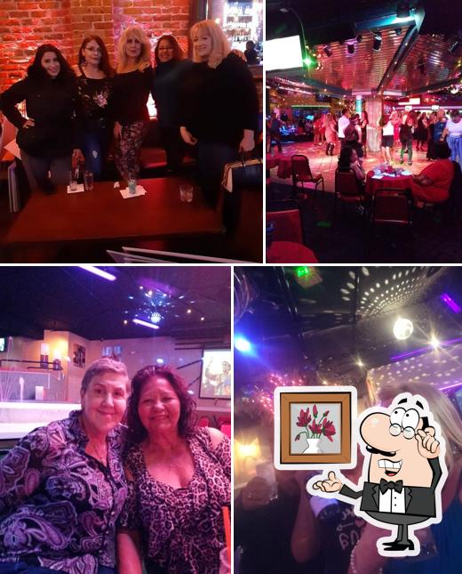 Crocodiles Nightclub