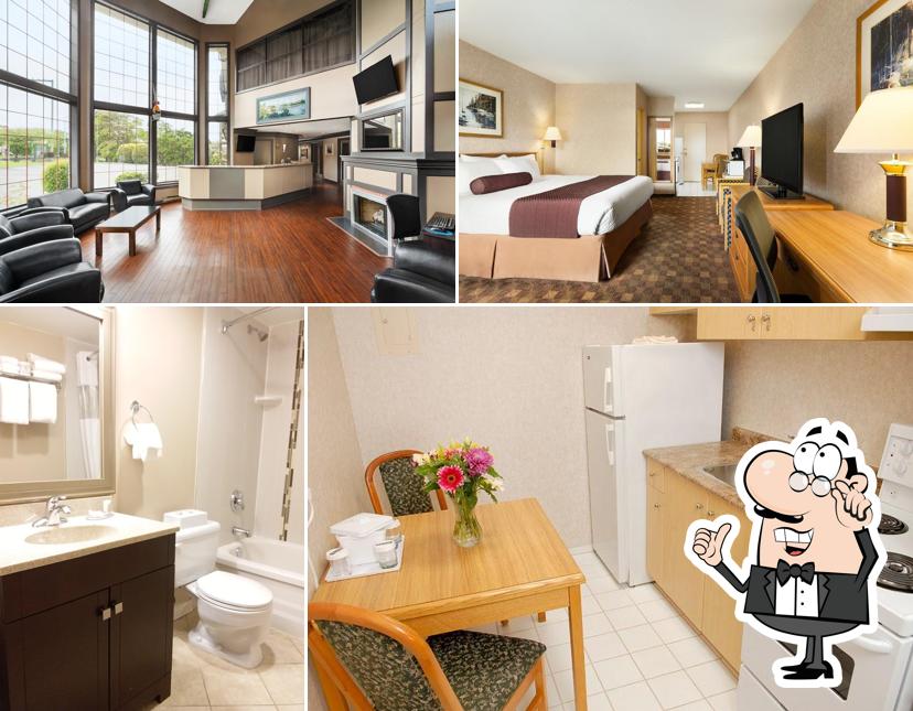 Days Inn by Wyndham Victoria Uptown