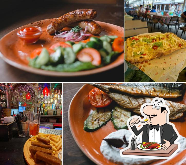 Еда в "Коктейле"