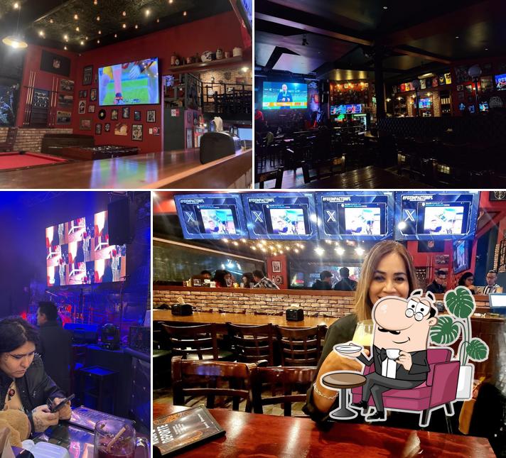 SHARKY'S TEXCOCO ROCK PUB & SPORT BAR