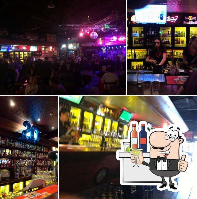 Mustang Bar
