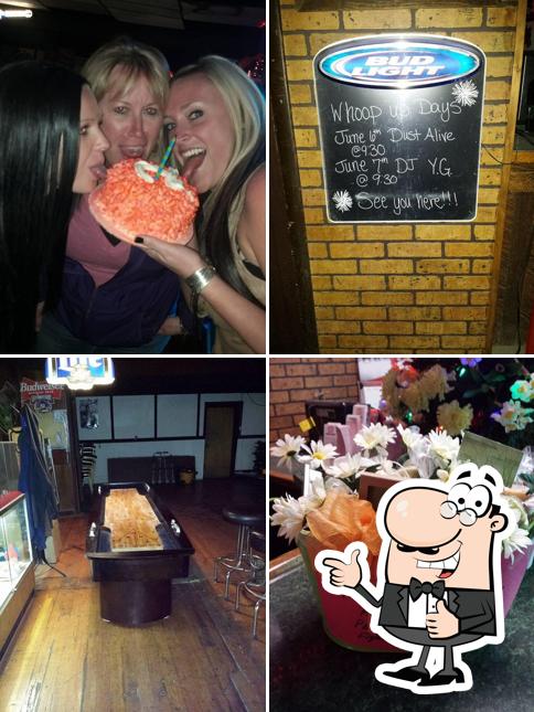 Ed's Tavern