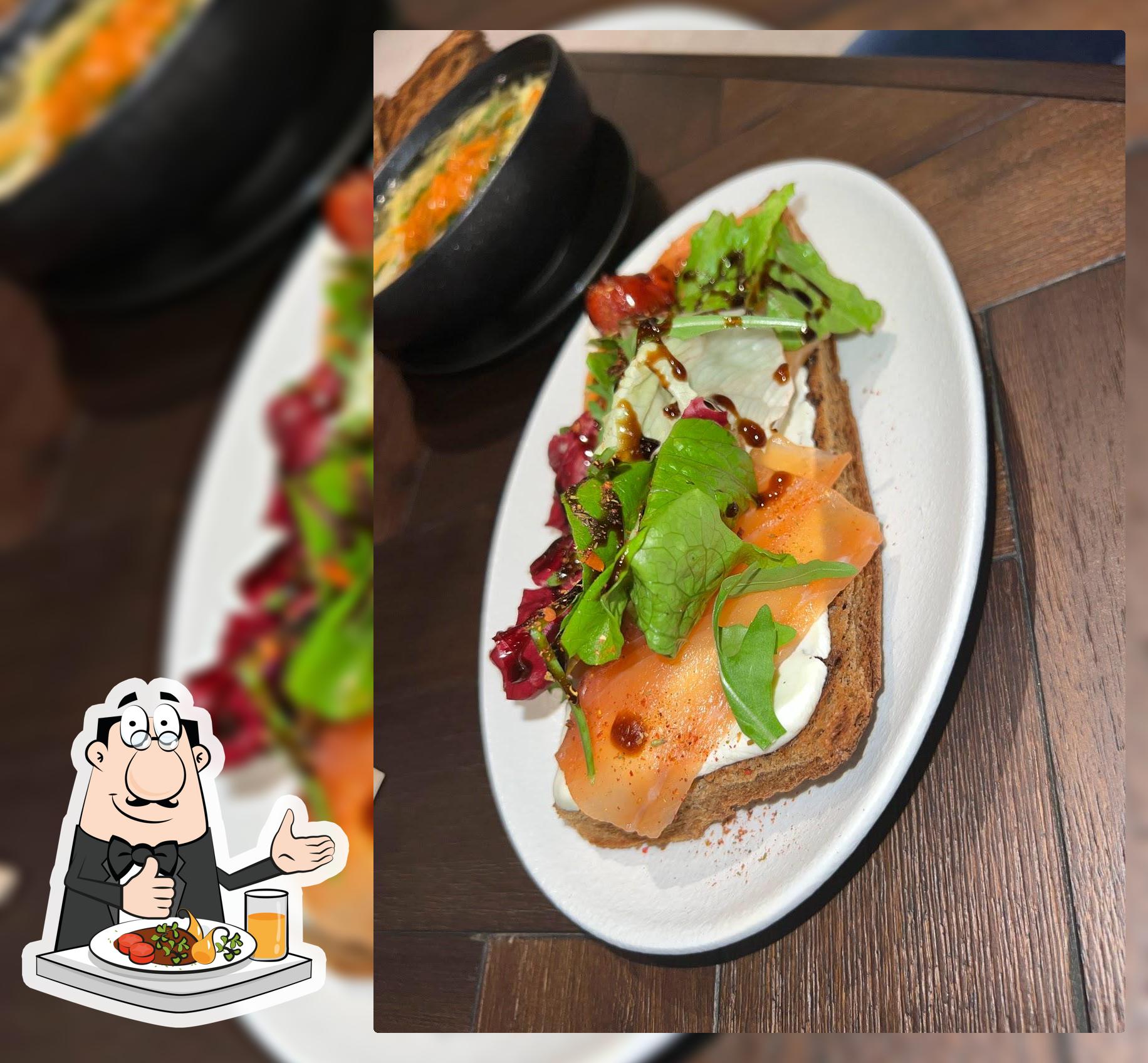 Champ Family Cafe