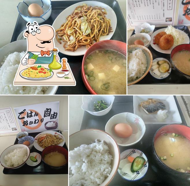チャンポンと定食の店 小道