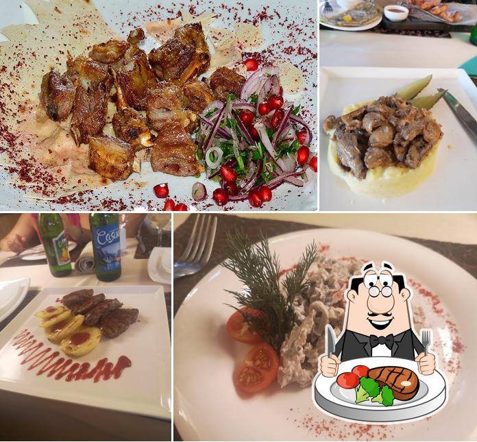 Попробуйте мясные блюда в "Грине Паласе"