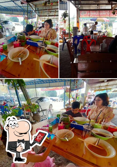 ป้าติ๋มเป็ดตุ๋น ก๋วยเตี๋ยวเป็ด กะเพราเป็ด