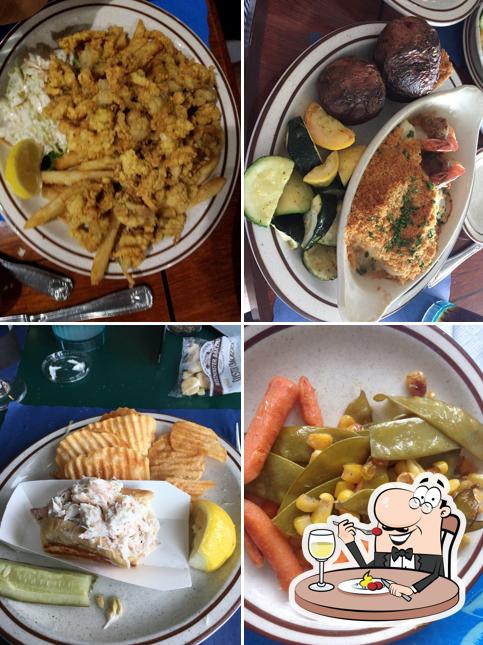 Hobbs Harborside Restaurant
