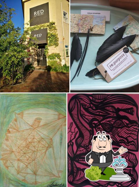 Red Art Gallery & Café