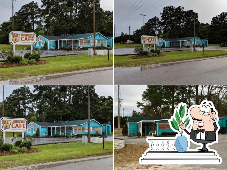 Angie's Lighthouse Café