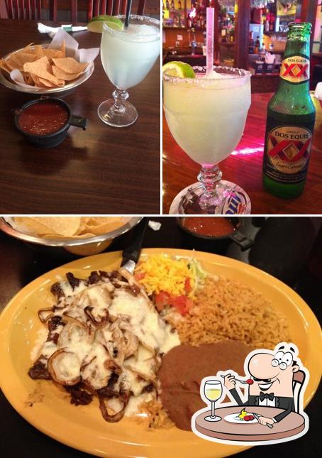 lA Familia Mexican Restaurant
