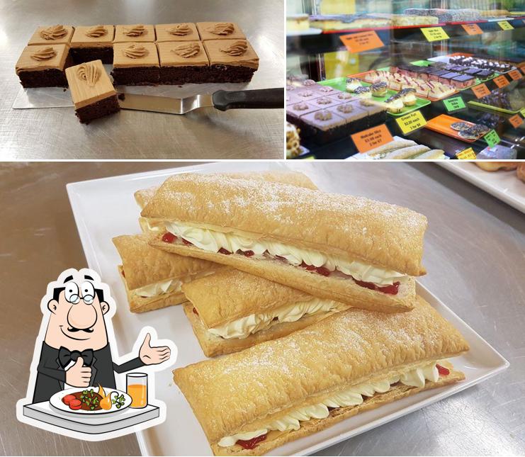 LB HOT BREAD