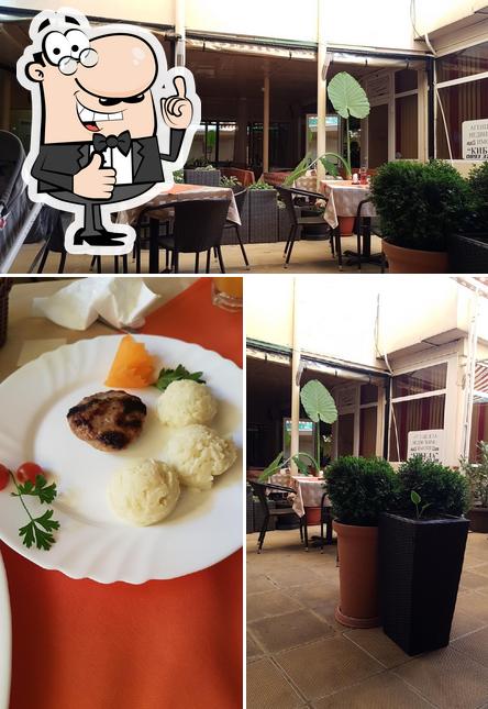 Everest Restaurant