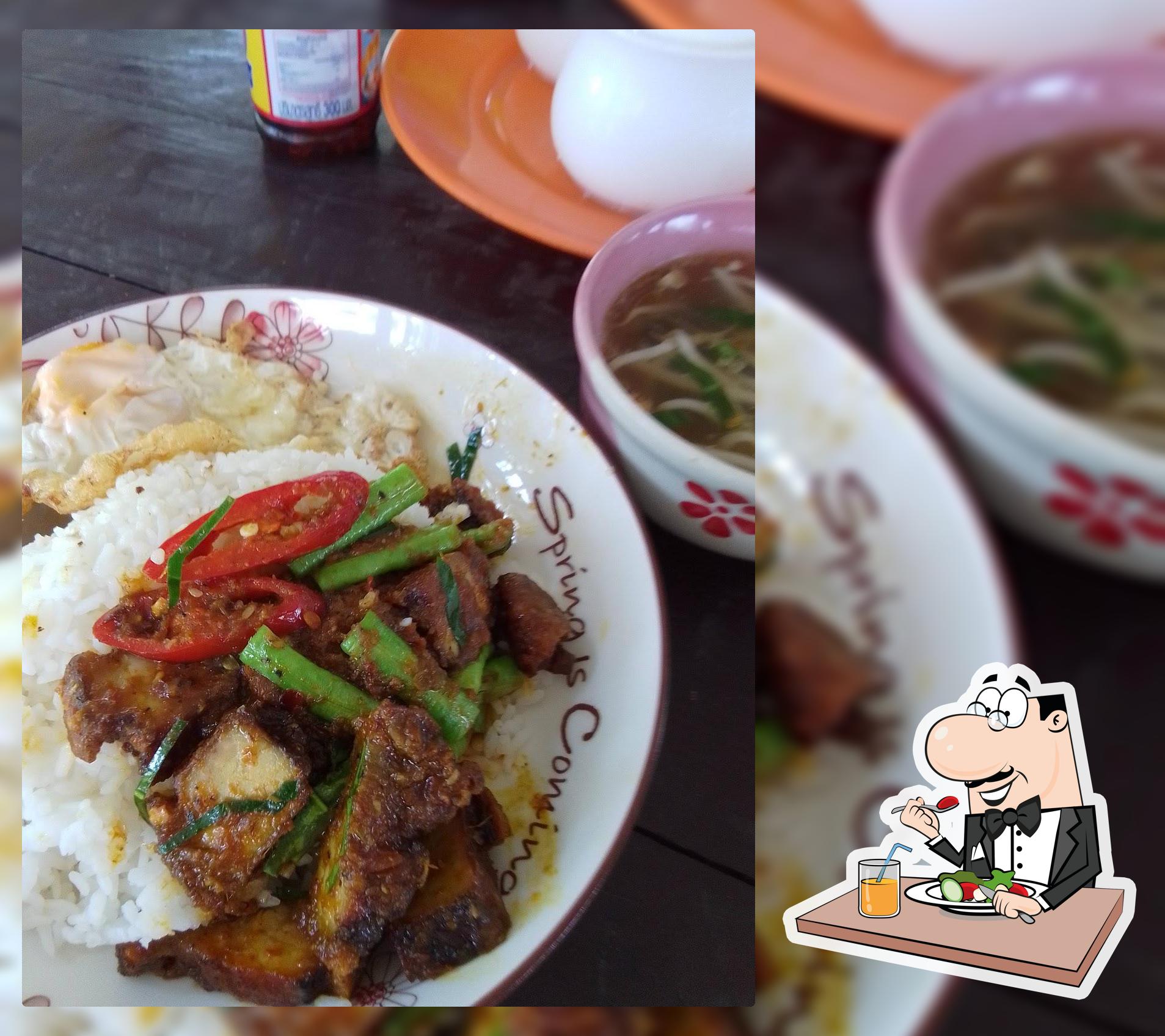 ร้าน เจ้เพ็ญ ก๋วยเตี๋ยวน้ำตก