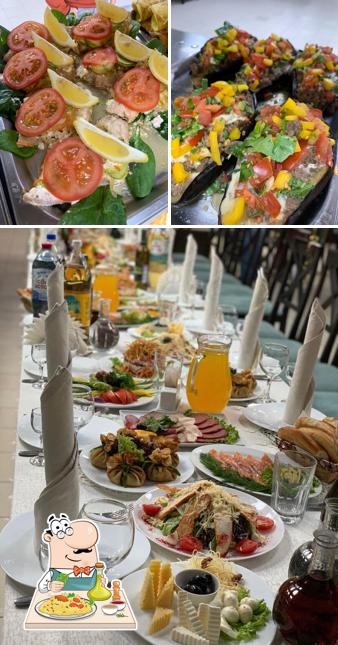 Еда в "Гурман"