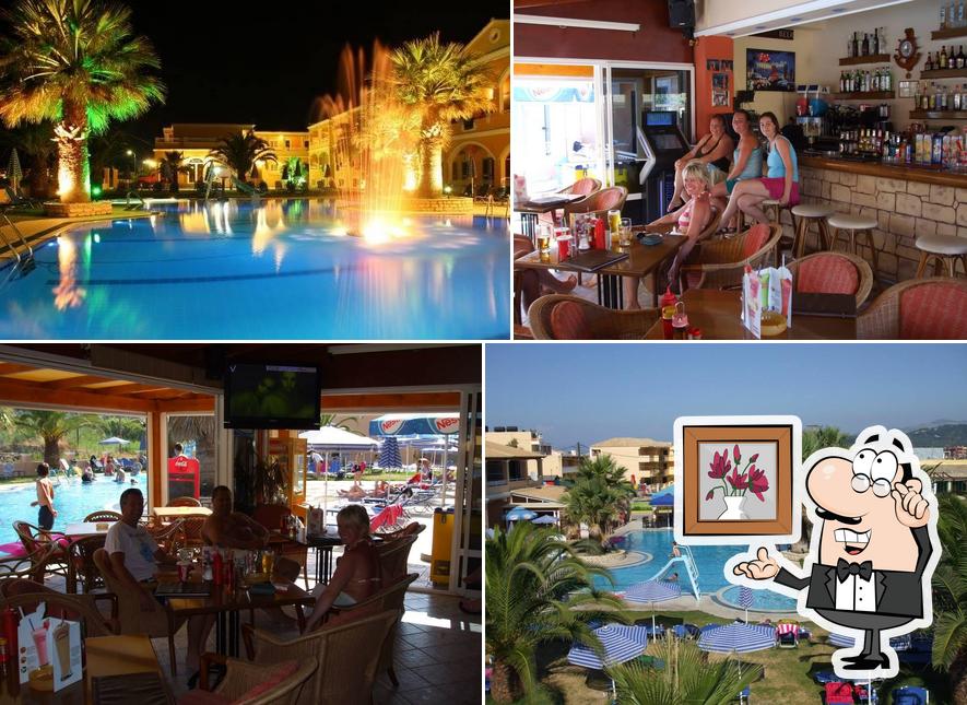 Lagoon pool bar