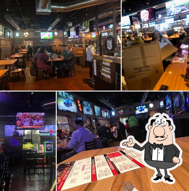 Johnny's Tavern Raymore