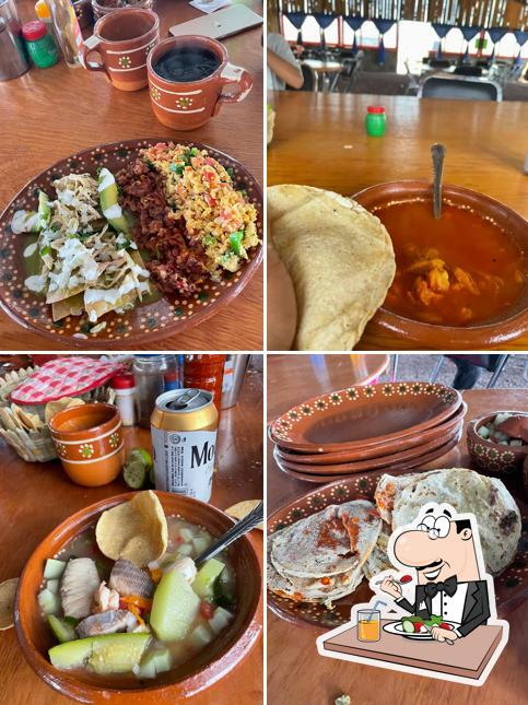 Lienzo charro y restaurante “viva Mexico”