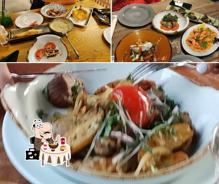 Блюда в "Руставели - грузинском ресторане"