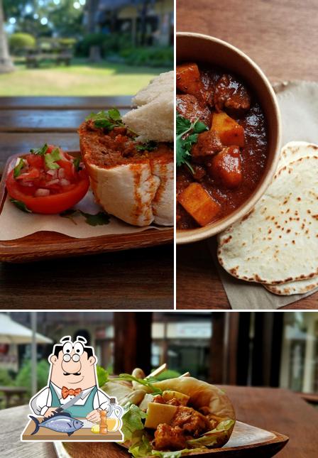 Naan Petite Cafe
