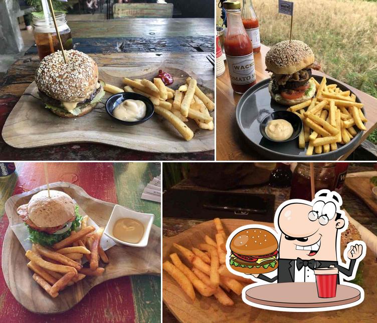 WACKO CAFE & EATERY