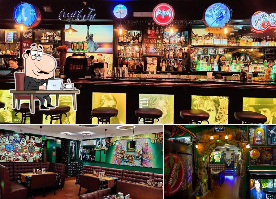 Посмотрите на внутренний интерьер "Кота и Клевера"