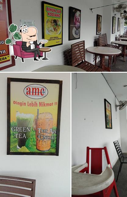 Cafe AMC Pondok Menyalin