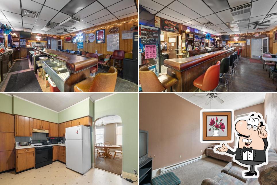 Val's Bar & Grill